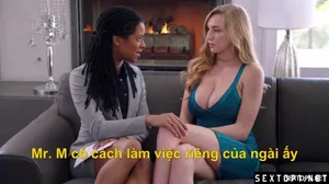 Thật là dâm đãng! Người vợ mặc tất đen để lộ mặt đang thủ dâm đến cực khoái và bị xuất tinh vào trong!